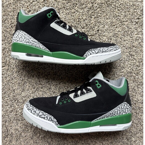 Nike Air Jordan 3 Retro Pine Green Size 9.5 Men's - Picture 1 of 11
